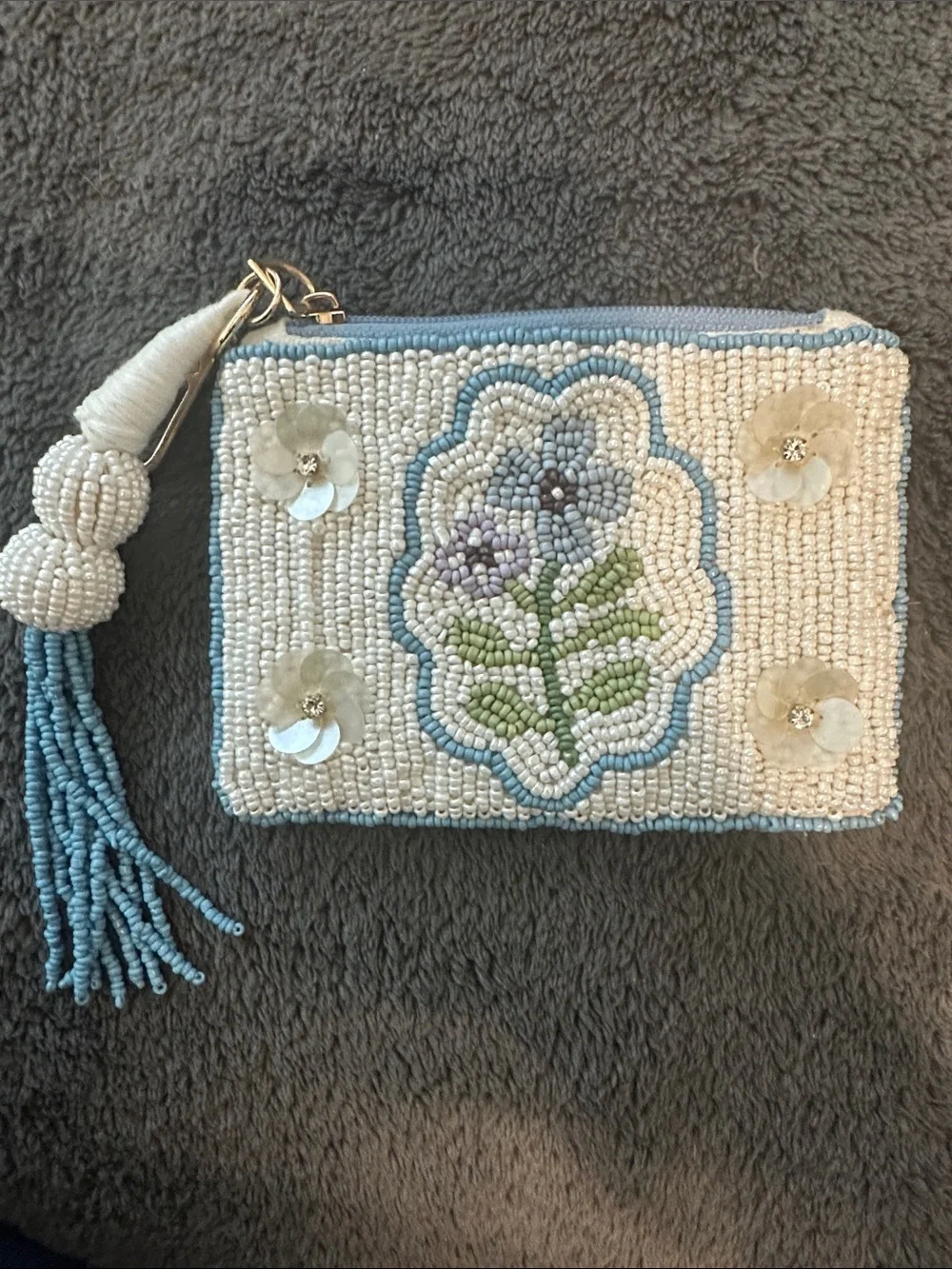 Beaded Floral Card Holder Keychain - Cream & Light Blue